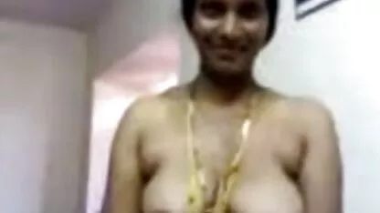 पेशाब की सेक्सी फुल मूवी वीडियो चुदाई