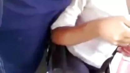 कीशा ग्रे अपने बड़े प्राकृतिक स्तन के साथ उसकी हॉलीवुड हिंदी सेक्स फिल्म पीठ की मालिश करती है