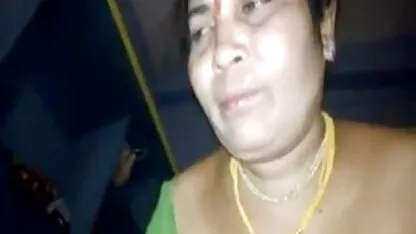गर्भवती पत्नी बीजे देती है और गड़बड़ हो जाती सेक्सी मूवी फिल्म हिंदी में है
