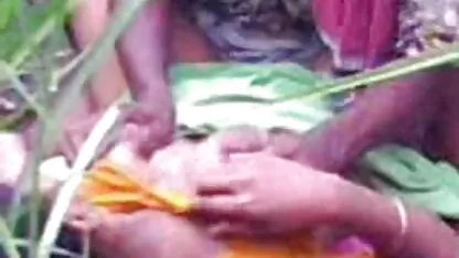 भूखे कौगर गहरे गले युवा सोफे पर सेक्सी पिक्चर मूवी हिंदी