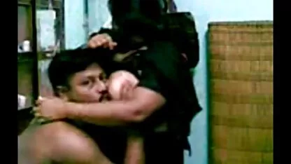 जापान सेक्सी फिल्म फुल एचडी फिल्म उड़ान परिचर गड़बड़